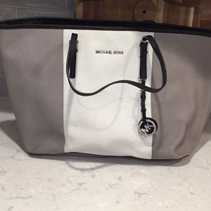 Michael Kors tote